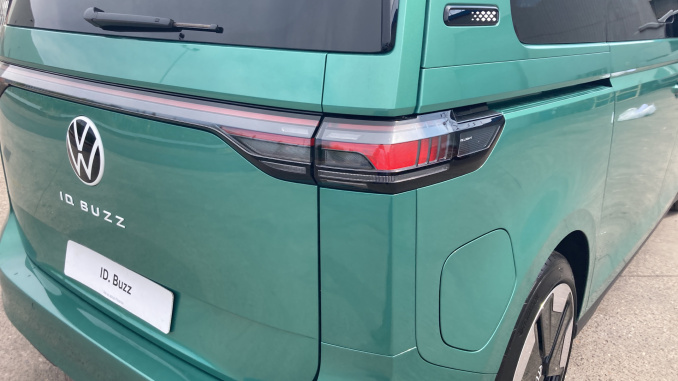 Volkswagen ID. Buzz 210kW Style Pro 86kWh 5dr LWB Auto [7St/Design+] Electric Estate - Image 42